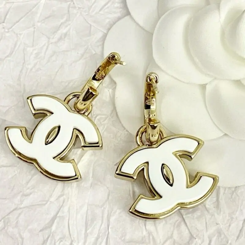 chanel boucles doreilles pour femme s_12621641